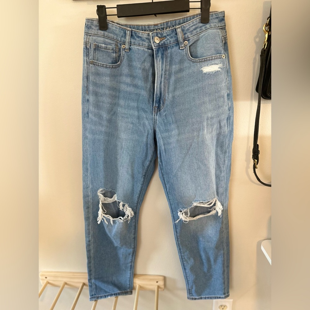 American Eagle Outfitters-Mom Jean  Light Blue Ripped Jeans- 8 Short